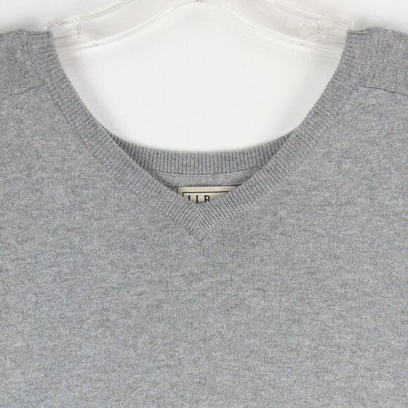 L.L. Bean Cashmere Blend Sweater Men's XL Regular Gray V-neck Ribbed Neck - Picture 2 of 9